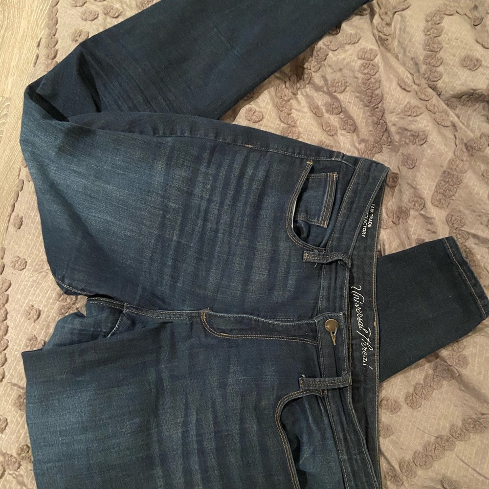 Universal thread jeans